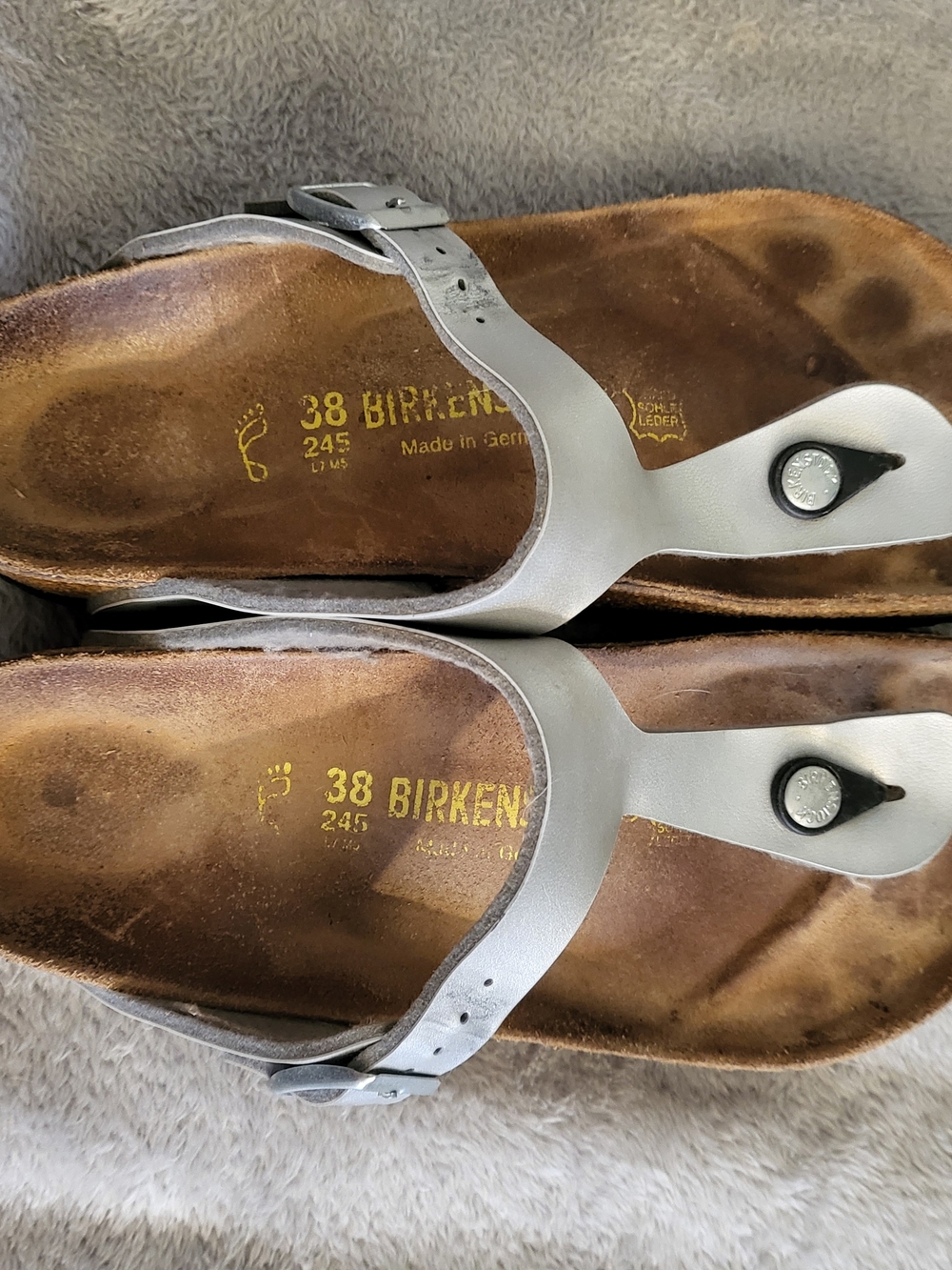 Birkenstock Silver Gizeh Thong Sandals (Women)